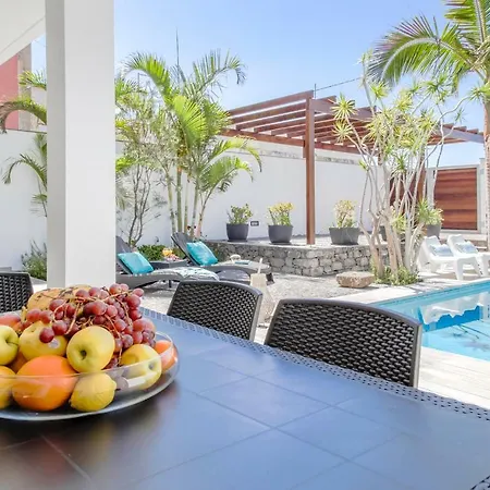 Madeira Beach House - By Lovelystay Villa