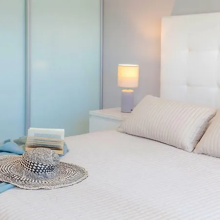 Madeira Beach House - By Lovelystay