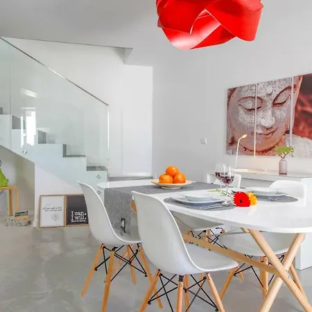 Villa Madeira Beach House - By Lovelystay Madalena do Mar