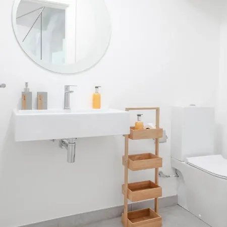 Вилла Madeira Beach House - By Lovelystay *
